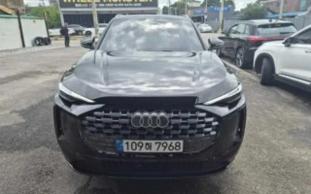 그랑콜레오스전기 중고차 Q5 (80A) 40 TFSI 콰트로 어드밴스드 매물 사진 9 - 2025/12 10,836km