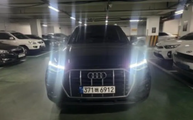 그랑콜레오스전기 중고차 Q5 (FY) 40 TDI 콰트로 스포트백 매물 사진 4 - 2022/07 51,310km