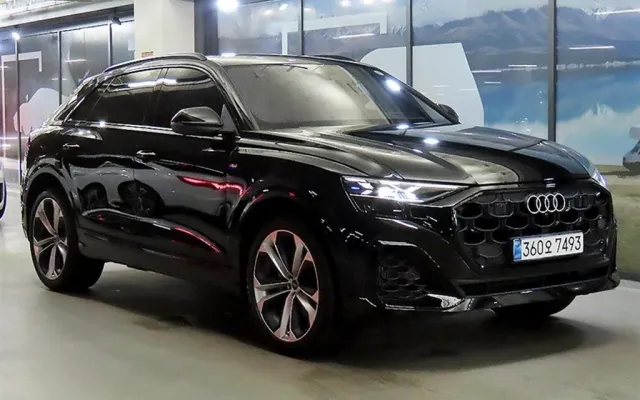 그랑콜레오스전기 중고차 Q8 55 TFSI 콰트로 프리미엄 매물 사진 11 - 2026/04 2,174km
